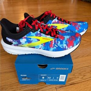 Brooks Kids Blue Multi-Color Sneakers with Red Laces